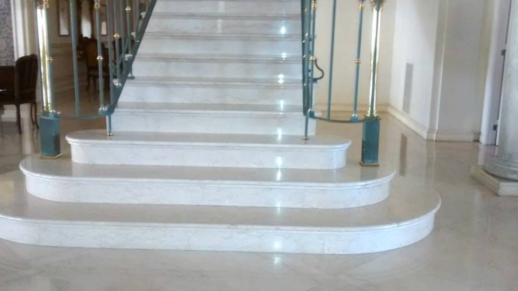 Escaleras de mármol Valencia - Fabricación e instalación de escaleras de mármol